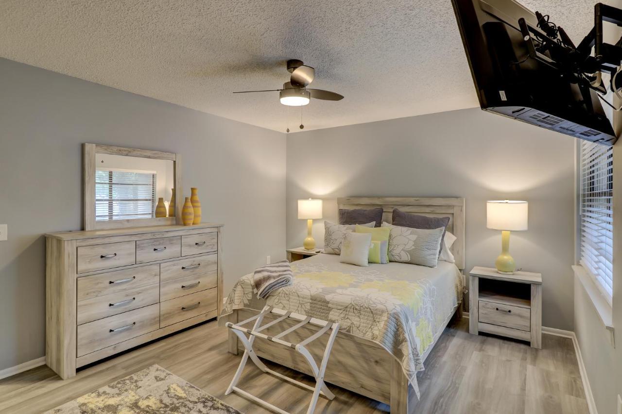 הילטון הד איילנד #111 Elaborate Condo Ideal Location 2Brm/2 Parking מראה חיצוני תמונה