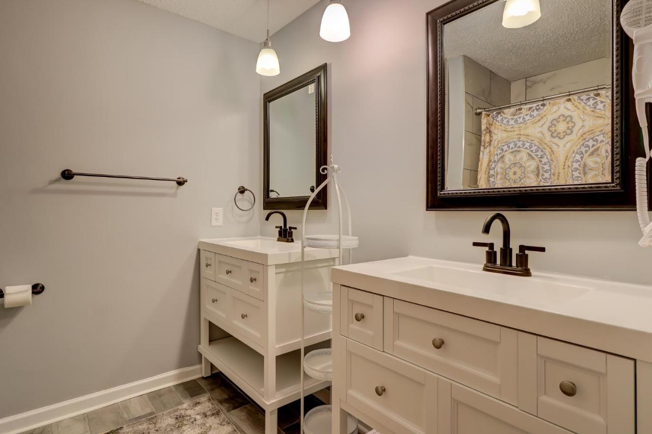 הילטון הד איילנד #111 Elaborate Condo Ideal Location 2Brm/2 Parking מראה חיצוני תמונה