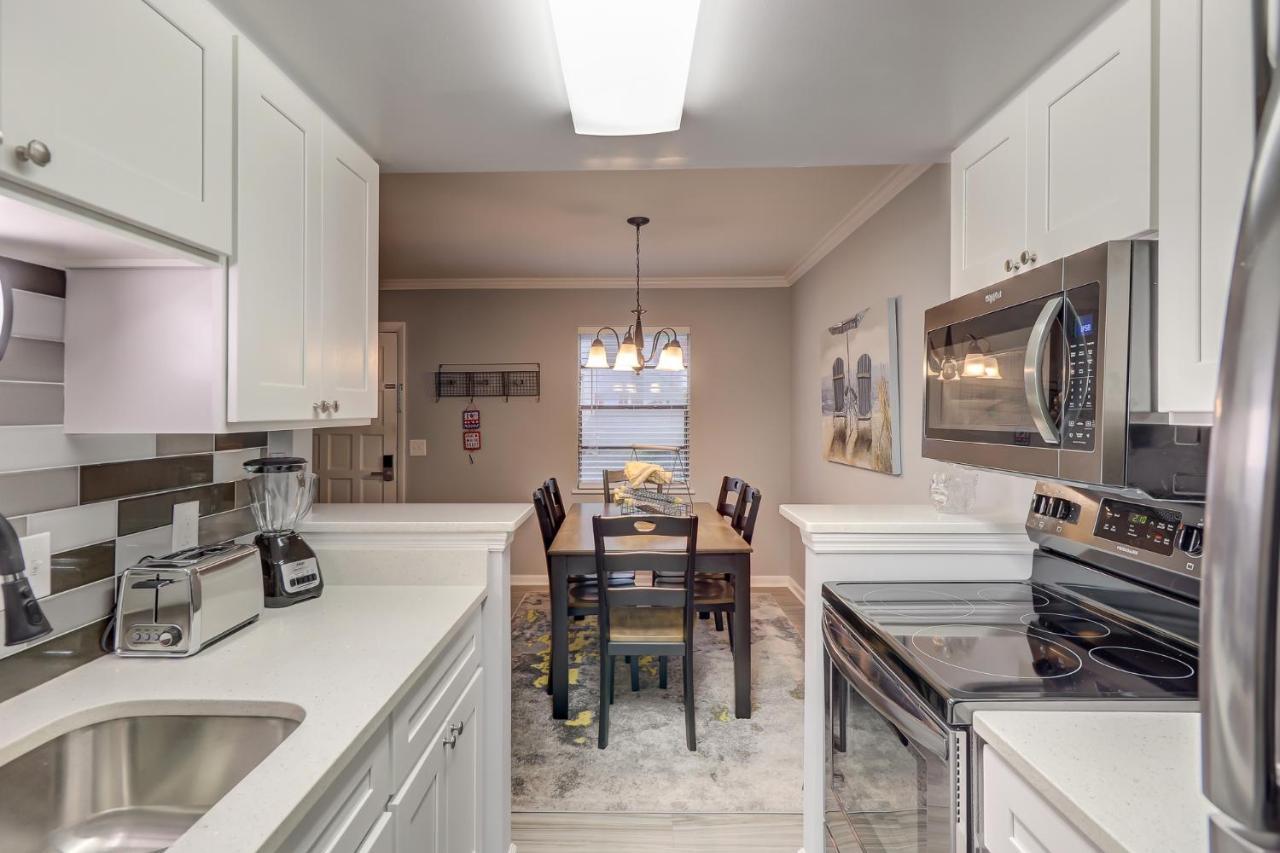הילטון הד איילנד #111 Elaborate Condo Ideal Location 2Brm/2 Parking מראה חיצוני תמונה